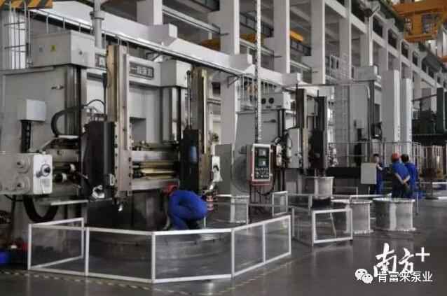 65年来，爱游戏最新官网-爱游戏(中国)一直专注于泵领域的研究和应用，图为爱游戏最新官网-爱游戏(中国)车间